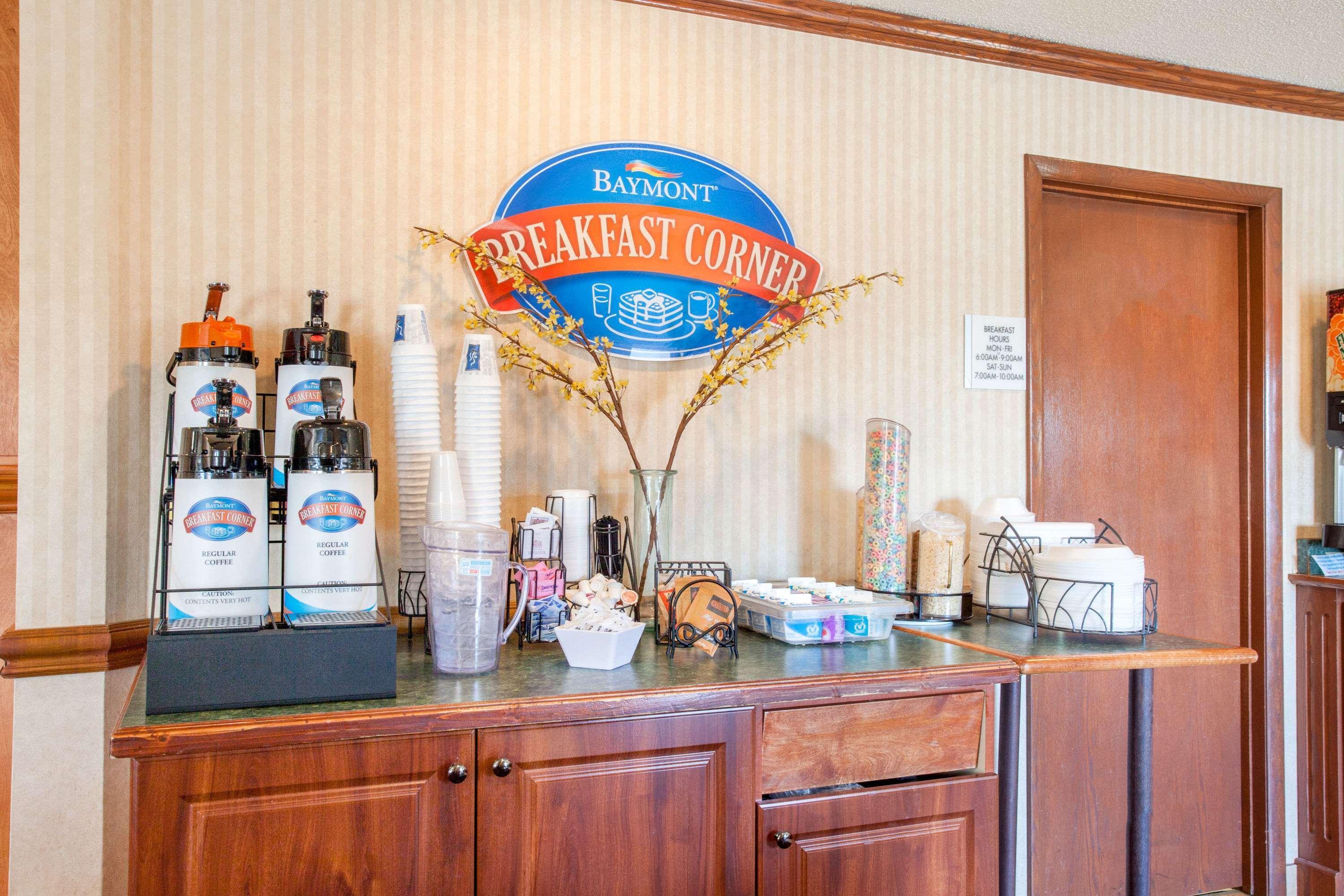 Baymont By Wyndham Detroit/Roseville Εξωτερικό φωτογραφία